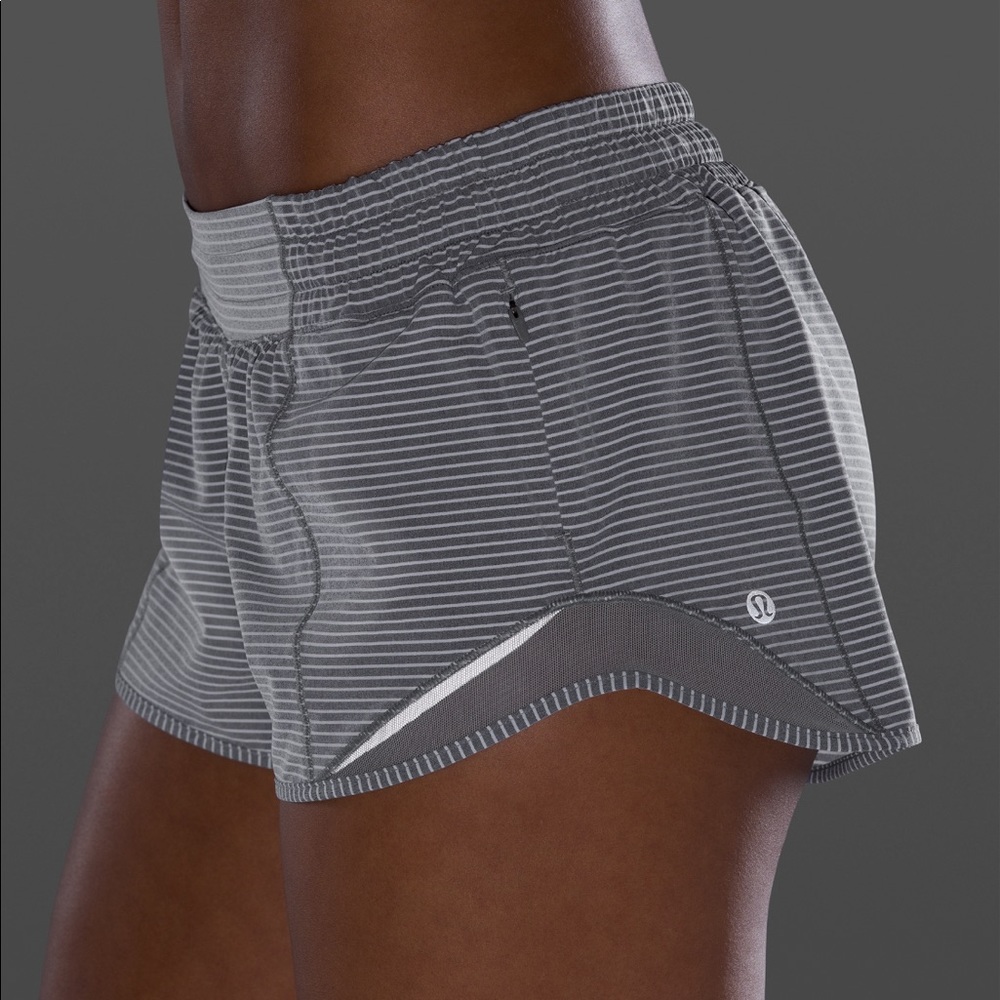 Lululemon Hotty Hot Short 2.5” Grey Stripe 6
